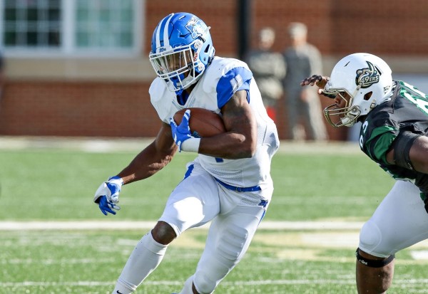 I’Tavius Mathers carries the rock for MTSU. Photos courtesy goblueraiders.com.