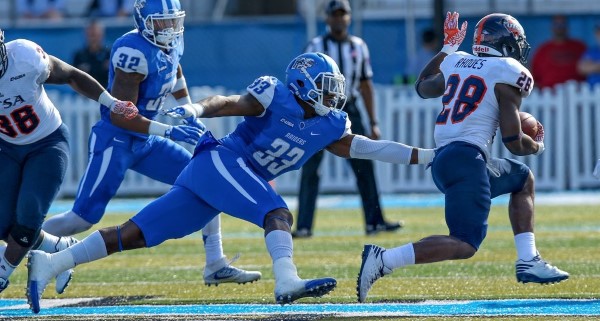 The Blue Raiders had a tough time stopping the Roadrunners’ ground game Nov. 5.