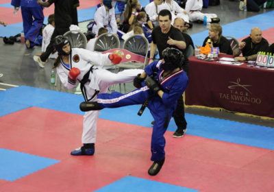 Jenna Davis Taekwondo 2018 World Championships body kick vs Argentina ...